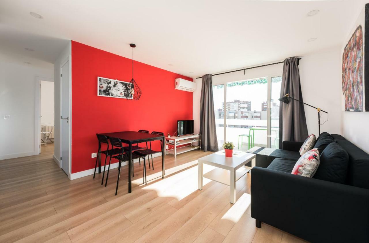 Ever House Ifema Mar De Cristal Madrid Exterior photo